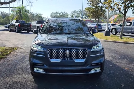 Lincoln Aʋiator 2023.