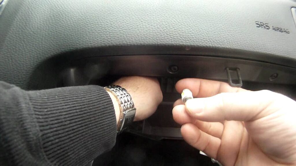 Can Glove Box Light Drain Battery?