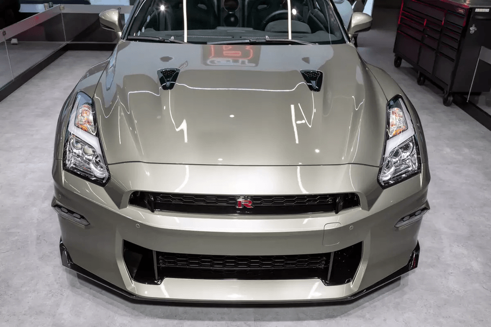 nissan, gt-r, nismo, nissan gt-r, gt-r nismo, nissan gt-r nismo, gt-r 2024, gt-r nismo 2024, jdm, xe dua, hieu nang cao, sieu xe, porsche, 911, porsche 911, Tokyo Auto Salon, New York Auto Show, GT-R Premium, T-Spec, GT-R NISMO Special Edition anh 4