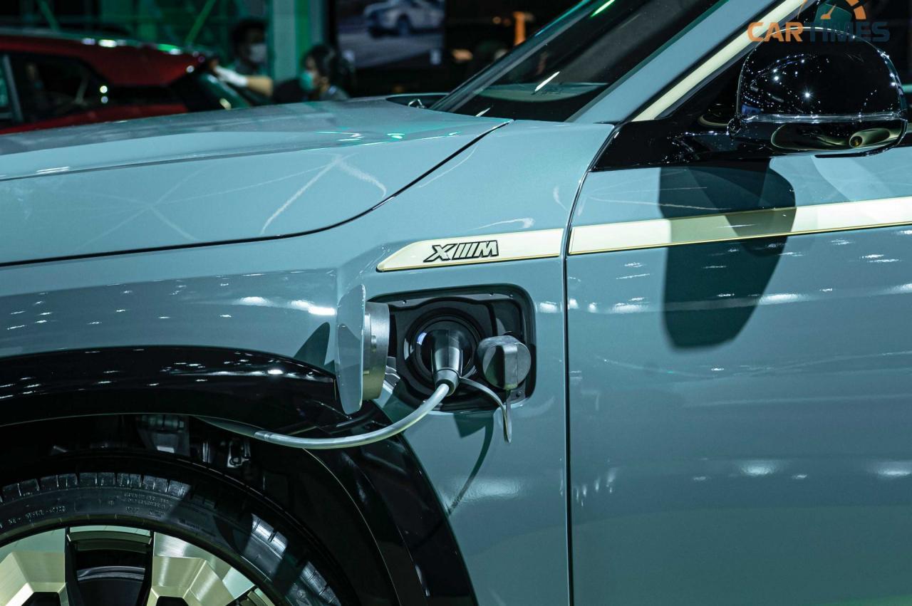 Khu vực sạc điện của BMW XM
