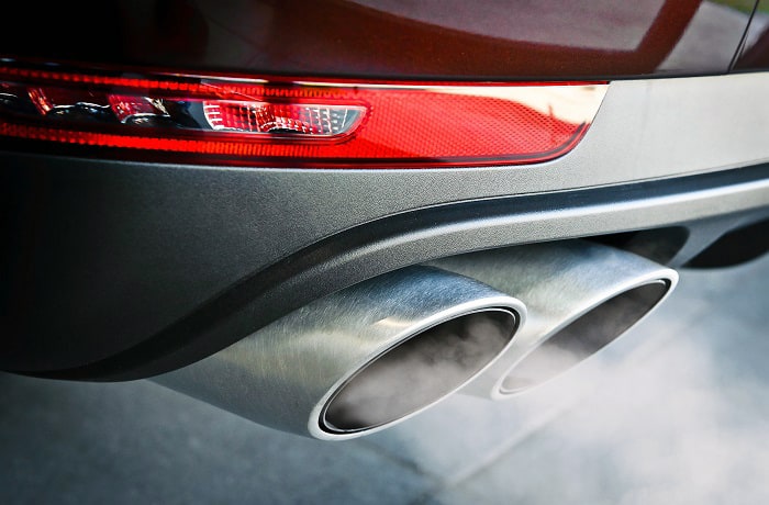 why-does-my-car-exhaust-smell-like-paint-thinner-explained-car