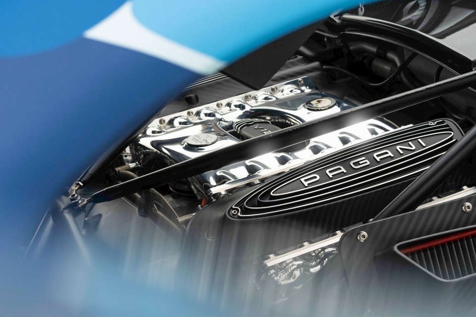 pagani, huayra, zonda, huayra bc, huayra roadster, huayra roadster bc, huayra bc roadster, pagani huayra, bape, hypebeast, utopia, hypercar, supercar, bugatti, koenigsegg, lamborghini, ferra, pahuari, bamclarpeen huayra bc bape, paris motor show, benny caiola, horacio pagani he 10