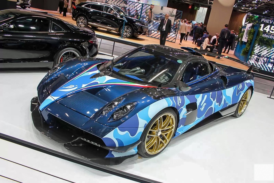 pagani, huayra, zonda, huayra bc, huayra roadster, huayra roadster bc, huayra bc roadster, pagani huayra, bape, hypebeast, utopia, hypercar, supercar, bugatti, koenigsegg, lamborghini, ferra, pahuari, bamclarpeen huayra bc bape, paris motor show, benny caiola, horacio pagani anh 3