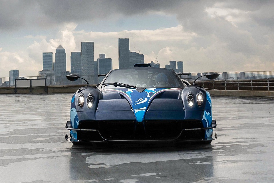 pagani, huayra, zonda, huayra bc, huayra roadster, huayra roadster bc, huayra bc roadster, pagani huayra, bape, hypebeast, utopia, hypercar, supercar, bugatti, koenigsegg, lamborghini, ferra, pahuari, bamclarpeen huayra bc bape, paris motor show, benny caiola, horacio pagani he 13