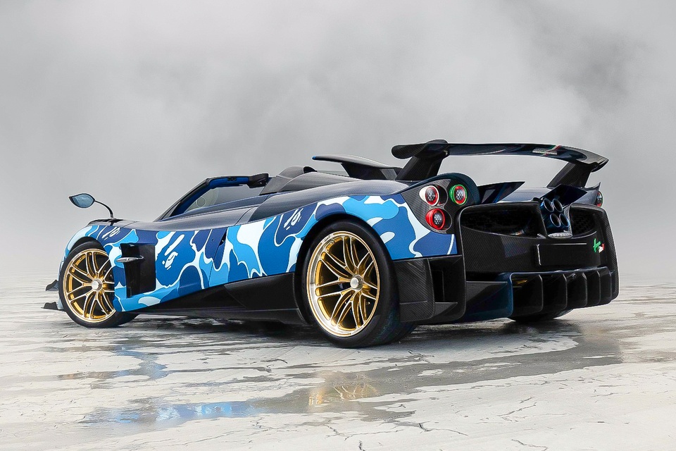 pagani, huayra, zonda, huayra bc, huayra roadster, huayra roadster bc, huayra bc roadster, pagani huayra, bape, hypebeast, utopia, hypercar, supercar, bugatti, koenigsegg, lamborghini, ferra, pahuari, bamclarpeen huayra bc bape, paris motor show, benny caiola, horacio pagani he 14