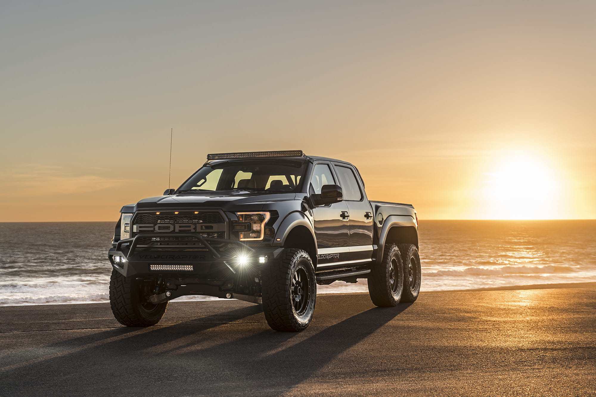 Hennessey VelociRaptor 6X6