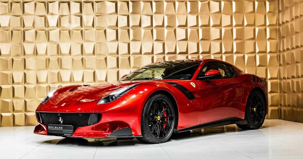 Ferrari F12tdf hang cu co gia gan 1 trieu USD anh 1
