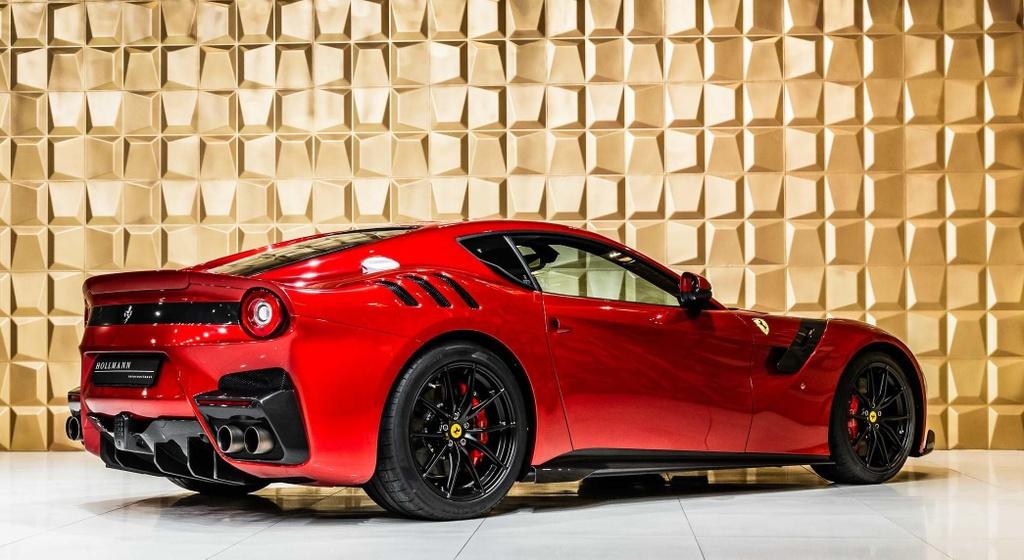 Ferrari F12tdf hang cu co gia gan 1 trieu USD anh 2