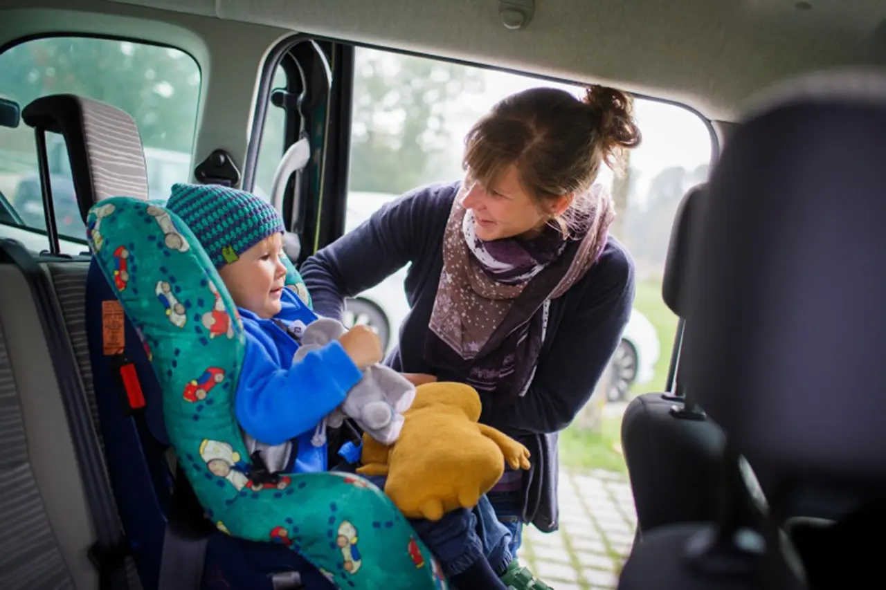 Finding the Best Car Seat Cover For Your Child