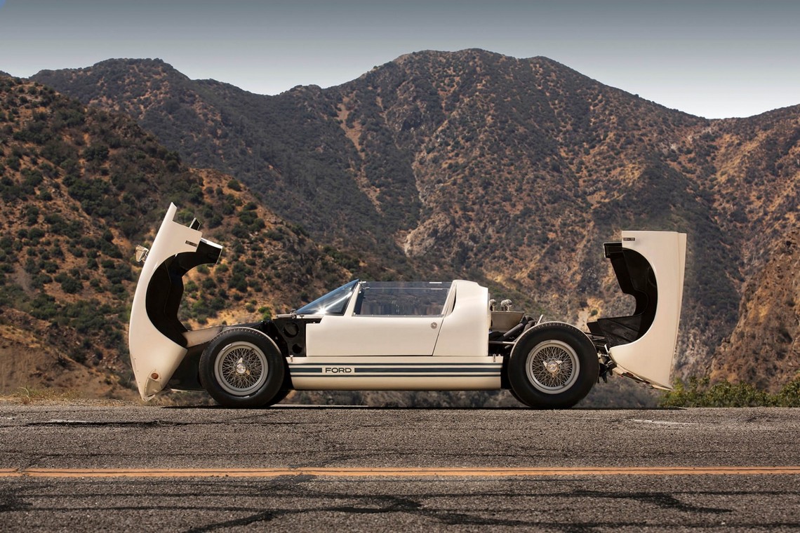 Ford GT40 Roadster Aperta | Cavalli Vapore