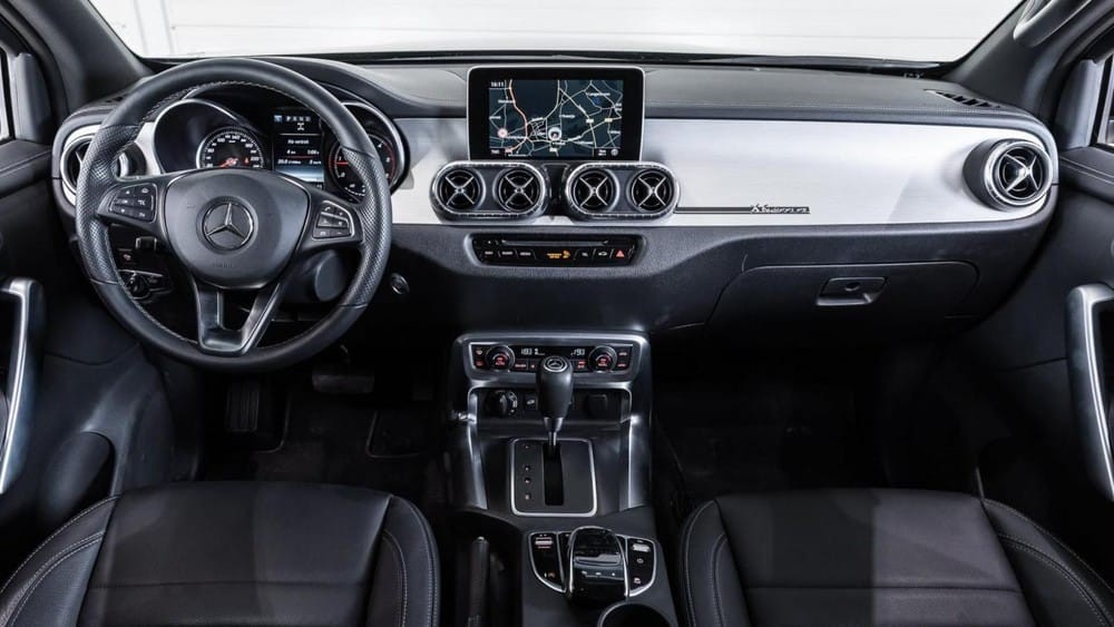 Nội thất của Mercedes X-Class 6x6