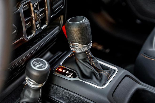 Rezvani Hercules 6x6 chiếc xe bán tải 3 cầu vạn ngưá»i mê - 13