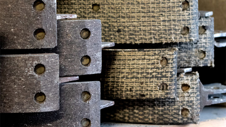 Brake Shoes vs Brake Pads brake shoes - Brake Shoes vs Brake Pads