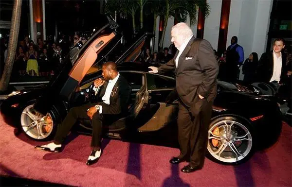 Chiêm ngưỡng dà n "xế hộp" xa xỉ của các sao bóng rổ NBA 14