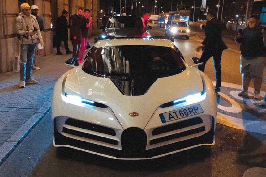 Cristiano Ronaldo lái siêu phẩm Bugatti Centodieci cá»±c hiếm trên đưá»ng phố Madrid 263918