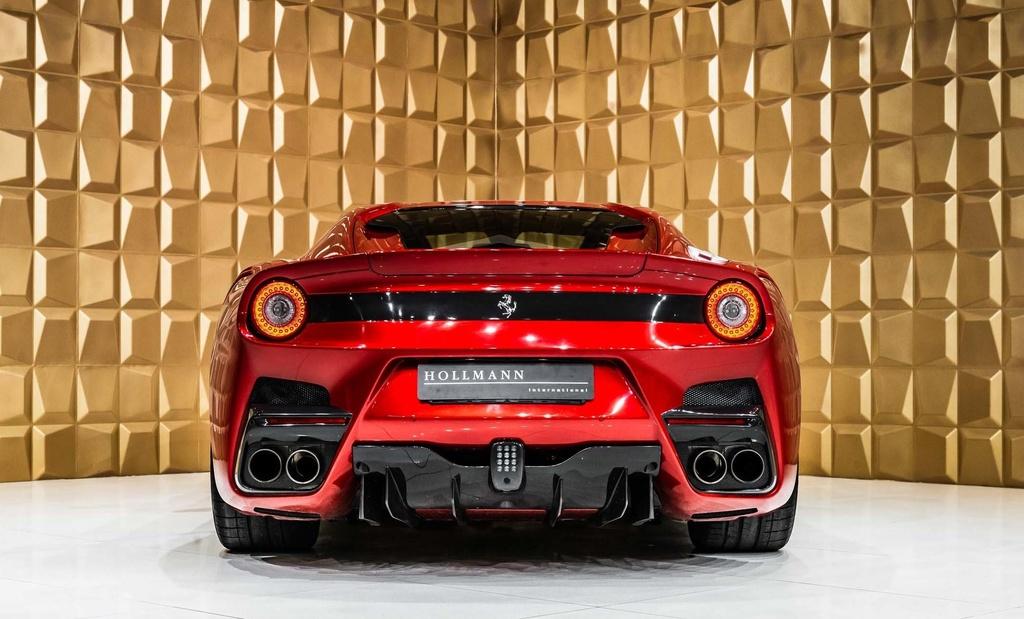 Ferrari F12tdf hang cu co gia gan 1 trieu USD anh 7