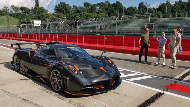 Ra mắt Pagani Huayra Imola - Thần gió khủng nhất lịch sử và chủ nhân cũng không phải dạng vừa - Ảnh 2.
