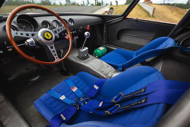 Hơn 48 triệu USD - Mức giá 'khủng' cho chiếc siêu xe cổ Ferrari 250 GTO - MVietQ