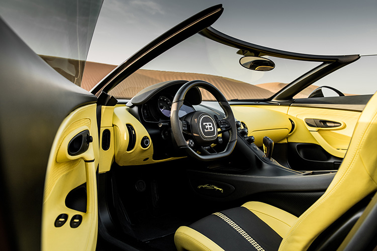 Bugatti Mistral gây choáng ngợp tại Trung Äông - Tạp chà Golf và Cuá»™c Sống