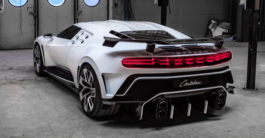 Check out Ronaldo's super car 4