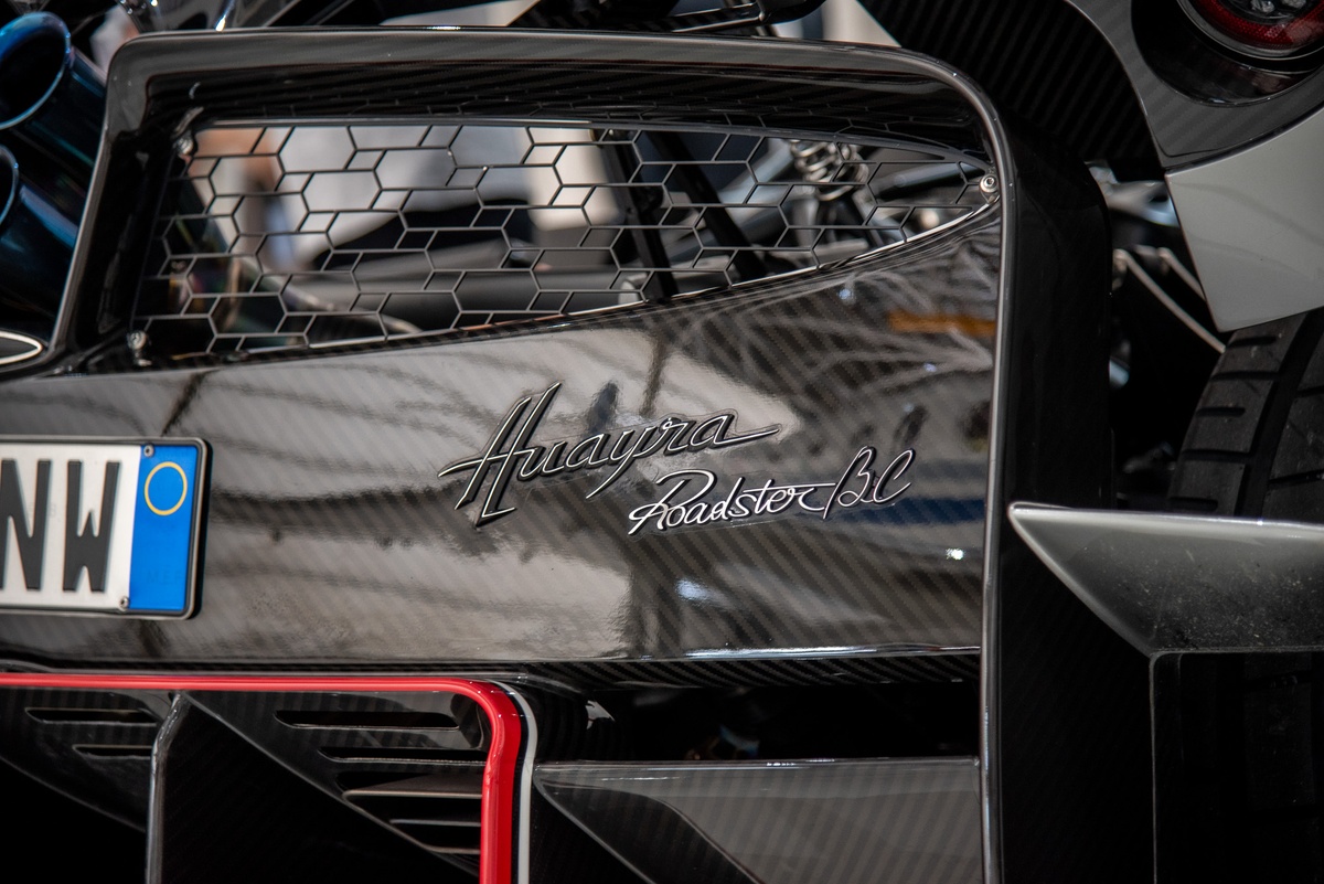 pagani, huayra, huayra bc, huayra roadster, huayra roadster bc, zonda, utopia, sieu xe, singapore, koenigsegg, bugatti, lamborghini, ferrari, horacio pagani, benny caiola anh 3