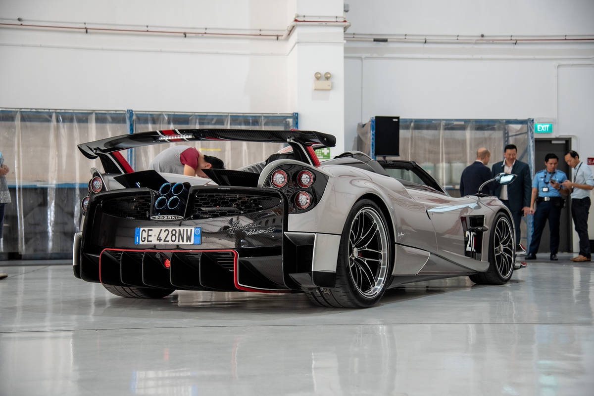 pagani, huayra, huayra bc, huayra roadster, huayra roadster bc, zonda, utopia, sieu xe, singapore, koenigsegg, bugatti, lamborghini, ferrari, horacio pagani, benny caiola anh 2