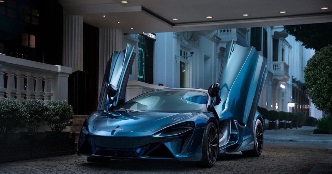 Soi chi tiết siêu xe McLaren Artura không số lùi chÃnh hãng đầu tiên tại VN giá chỉ từ 14,7 tá»· đồng