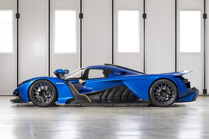 Siêu xe Praga Bohema giá 1,3 triệu USD sỠdụng động cơ của Nissan - 3