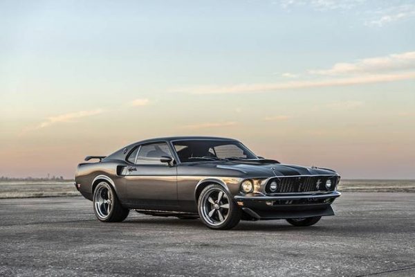 bao keanu reeves successfully auctioned the ford mustang mach setting a sales record the identity of the buyer of the million dollar car surprised 64b7abde03ed7