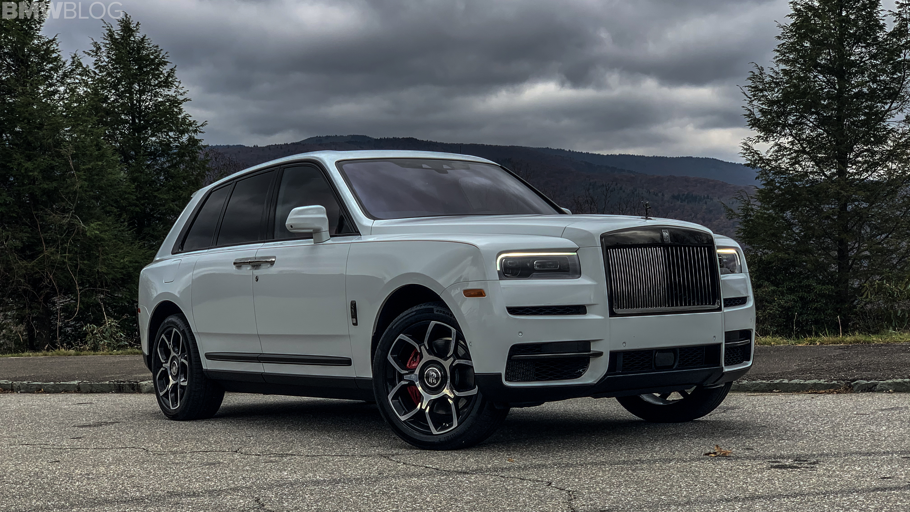 13 bao the image of the rock s world s first diamond encrusted rols royce culinan suv attracts millions of netizens ttention 64bd5bb8e9599