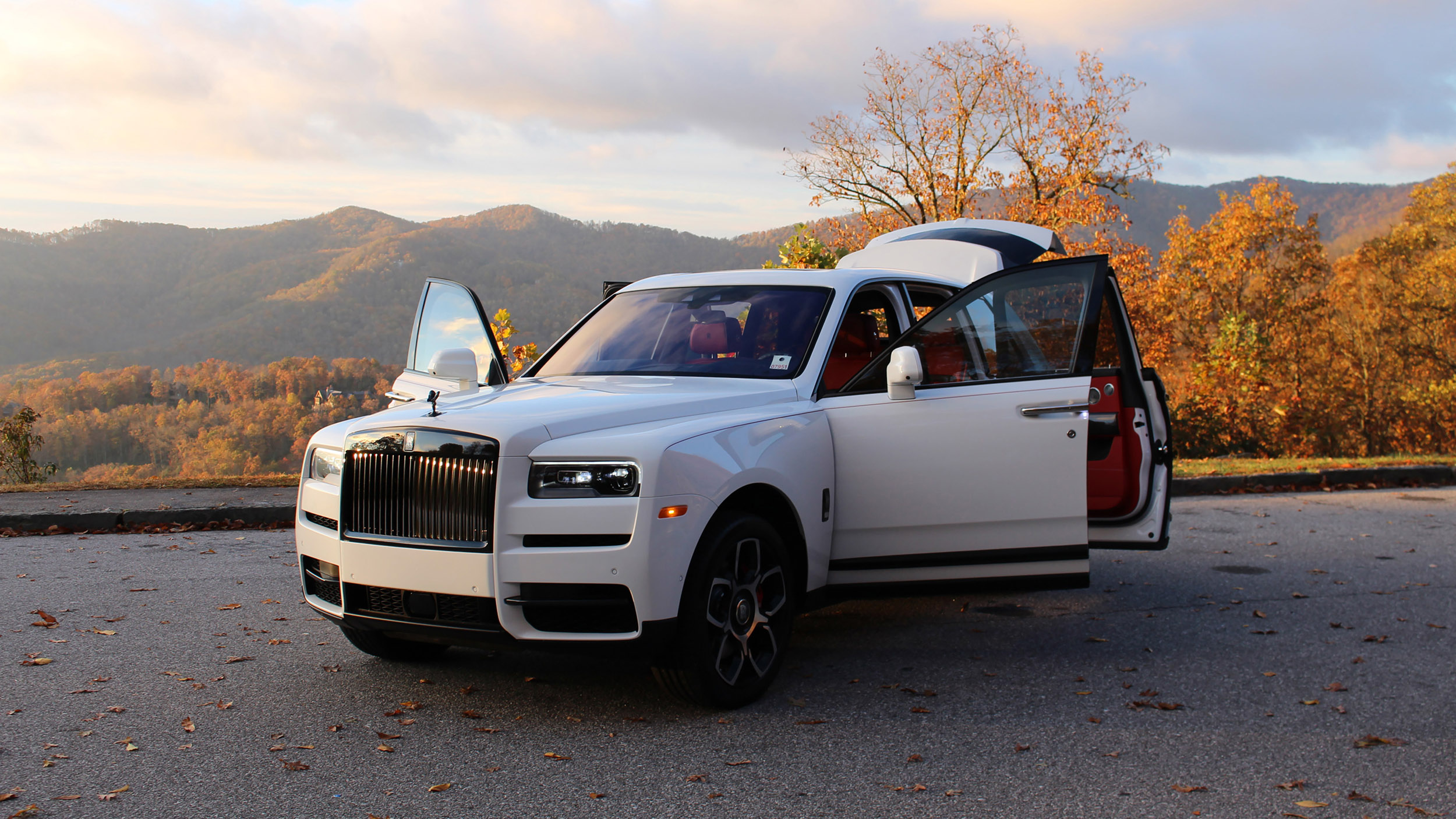 14 bao the image of the rock s world s first diamond encrusted rols royce culinan suv attracts millions of netizens ttention 64bd5bc4a09dc