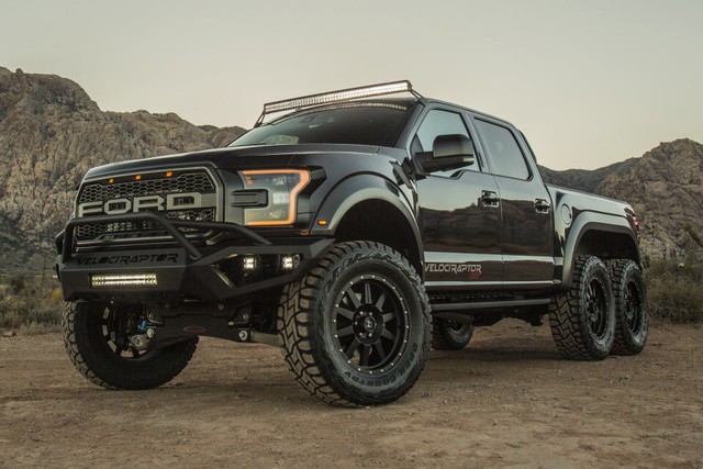 Chiêm ngưỡng Ford F-150 Raptor 6 bánh đầu tiên trên thế giới - Ảnh 8.