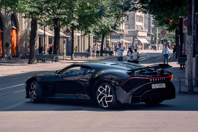 Siêu xe 19 triệu USD Bugatti La Voiture Noire đã có biển số - Ôtô