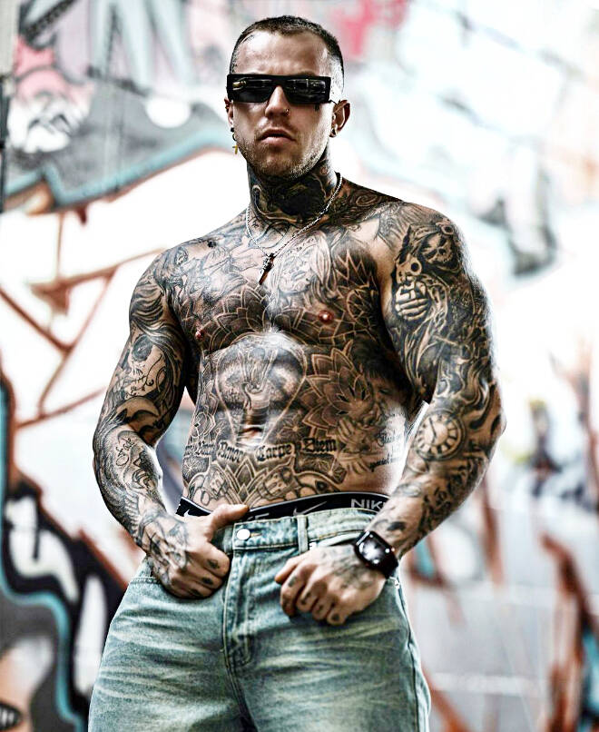 thanhdaica revealing the secret to creating delicate d tattoos of model chrisfitink making millions of fans fall in love 64c771f16d511 Revealing The Secret To Creating Delicate 3d Tattoos Of Model Chris.fitink Making Millions Of Fans Fall In Love 2023
