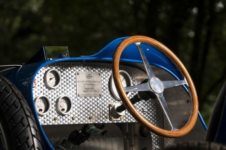 Bugatti ra mắt ôtô trẻ em với giá 771 triệu đồng
