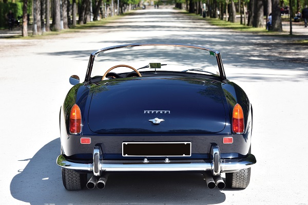 37 bao kanye west once again surprised the world when he auctioned a ferrari gt swb california spyder at the auction at villa d este for the price of new rolls royce phantoms 64db3ef4b9b23
