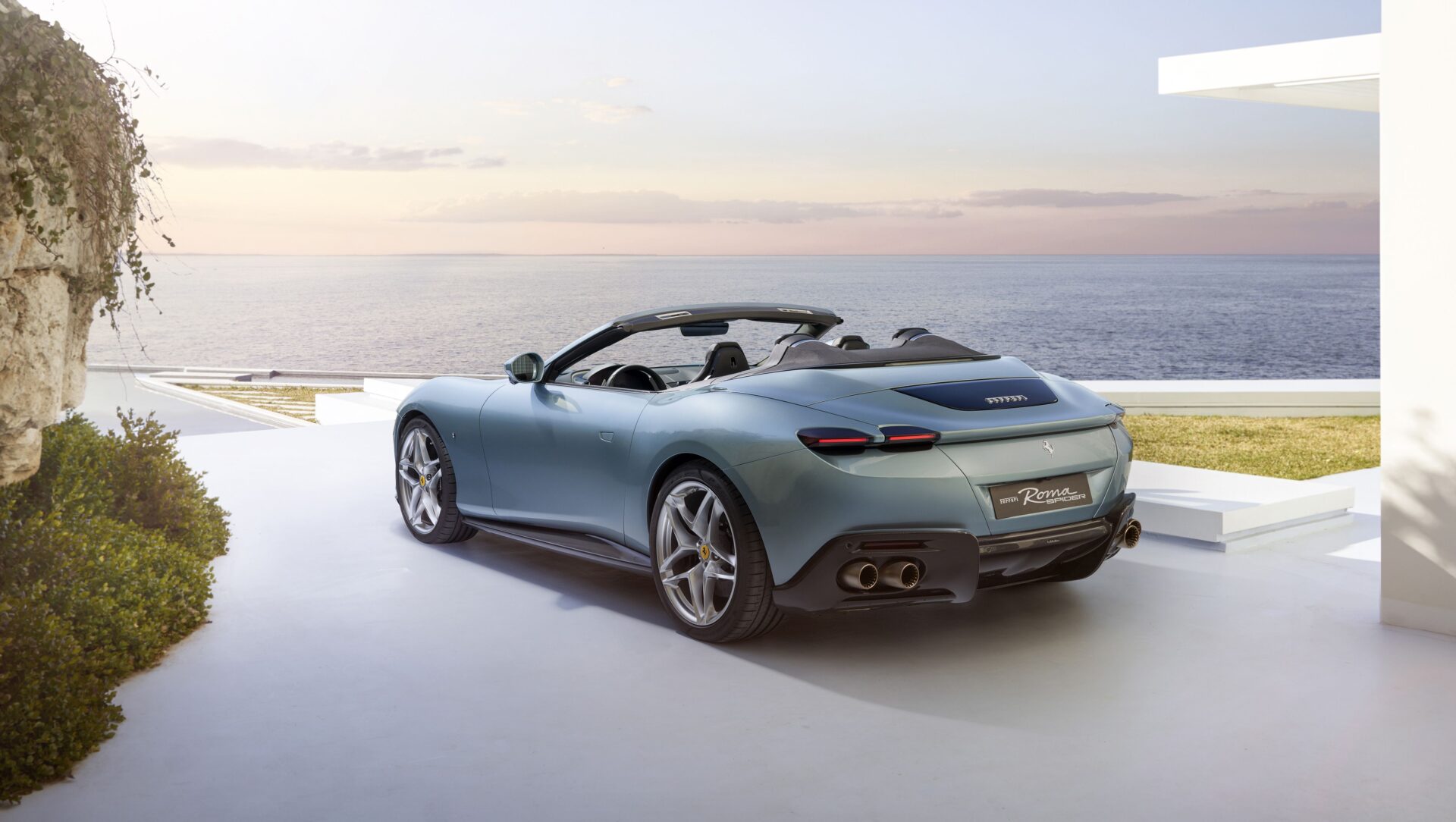 Ferrari Brings Back the Soft Top on the 2024 Roma Spider