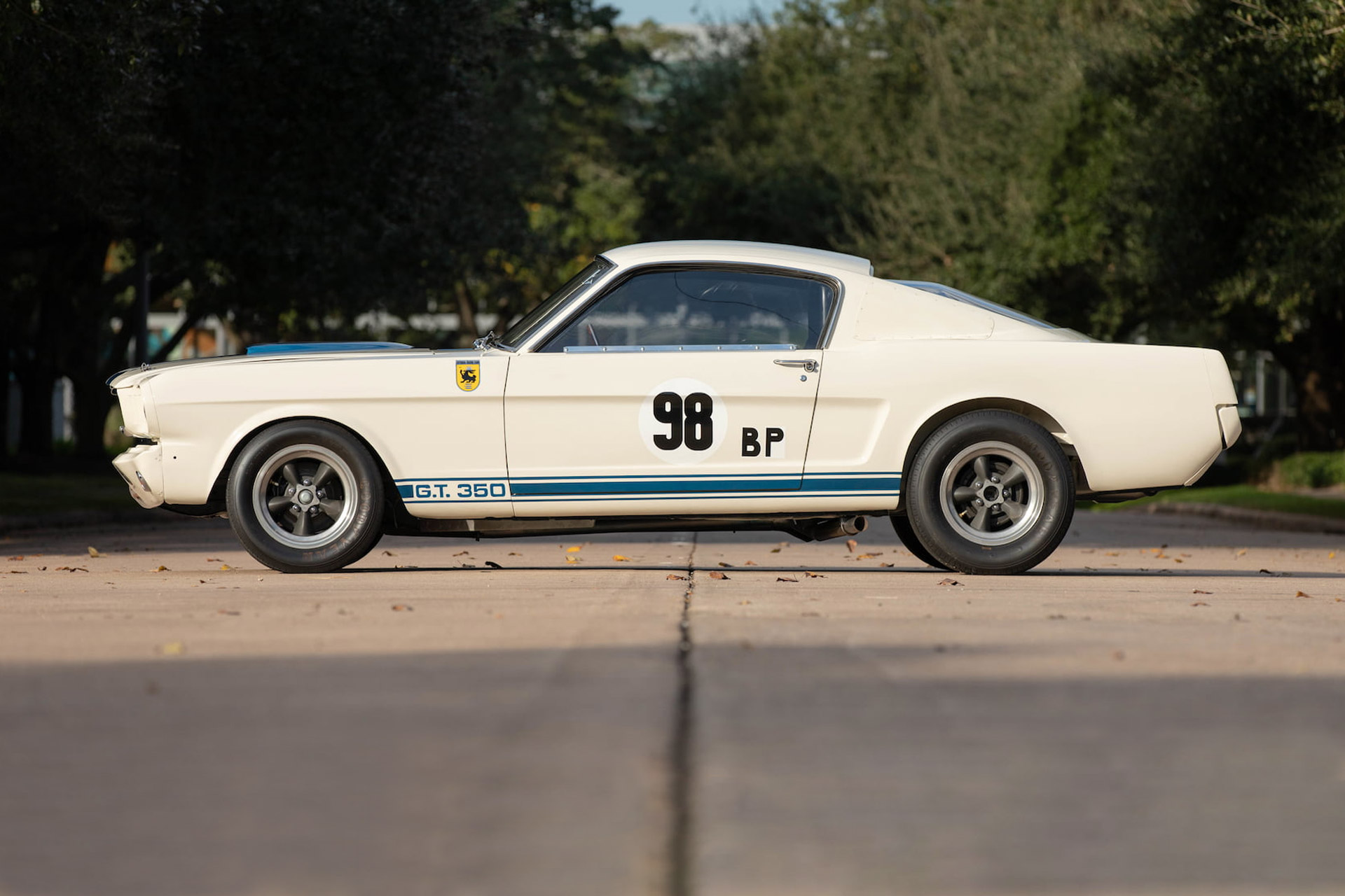 Chris' Cool Cars: Ken Miles' “Flying†Shelby Mustang GT350R Prototype | Detailing Success