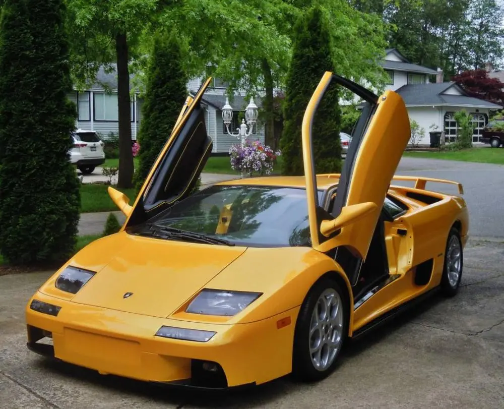 Rất khó có ai nhận ra đây là một bản sao của Lamborghini Diablo