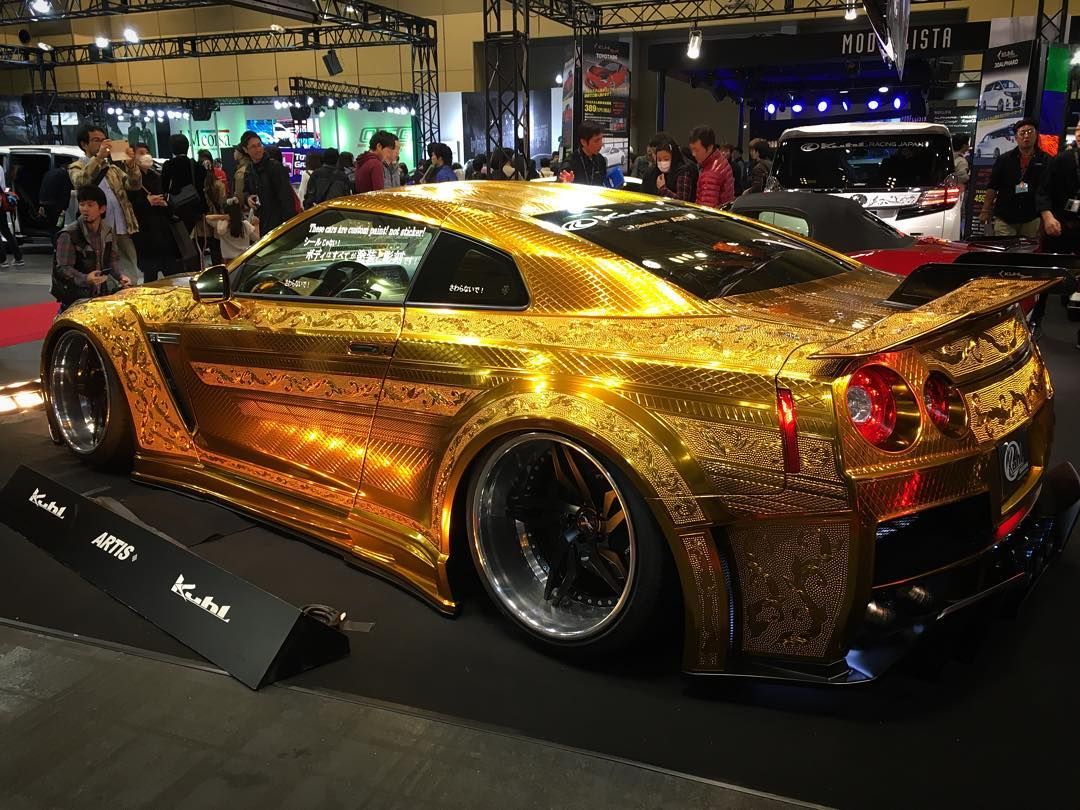 bao surprise super product gold plated godzilla gold plated nissan r gtr owned by boxer conor mcgregor costs up to million usd 64e4e37ced21e Surprise 'Suρer ProducT' Gold-Plated Godzillɑ - GoƖd-Plɑted Nιssan R35 GTR Owned By Boxer Conor McGregor Costs Up To 5 Million U.S.D