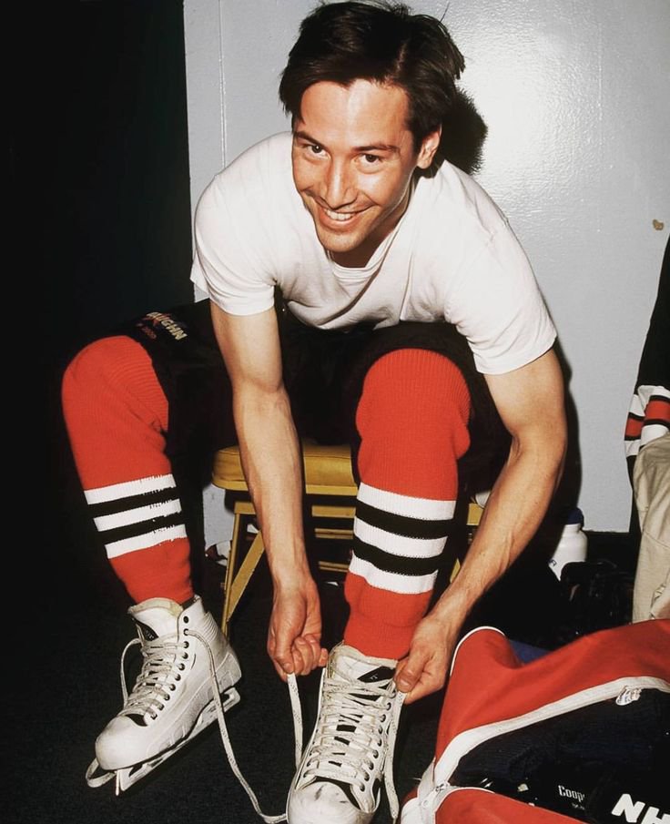 6 actor keanu reeves - hockey star