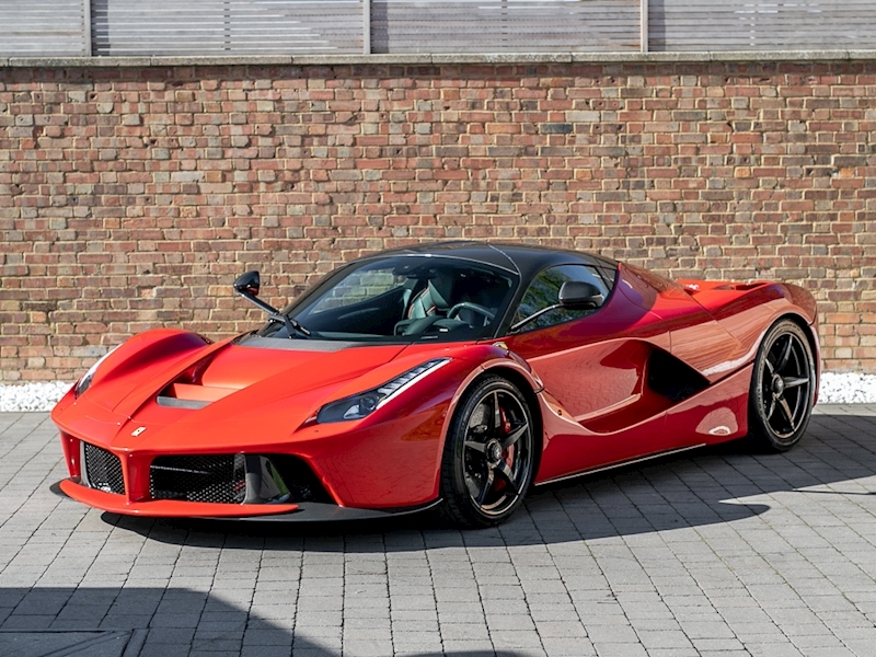 29 bao why keanu reeves ferrari laferrari has something special that the press around the world must hunt 64db30c47b33d
