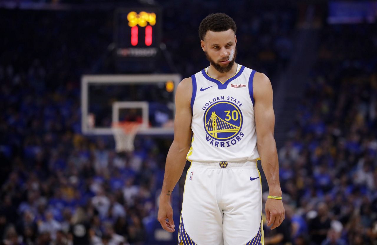 cuongnho scoring points in game nba playoffs could only be stephen curry 64e434ec24e52 Scoring 50 Points In Game 7 Nba Playoffs: Could Only Be Stephen Curry!