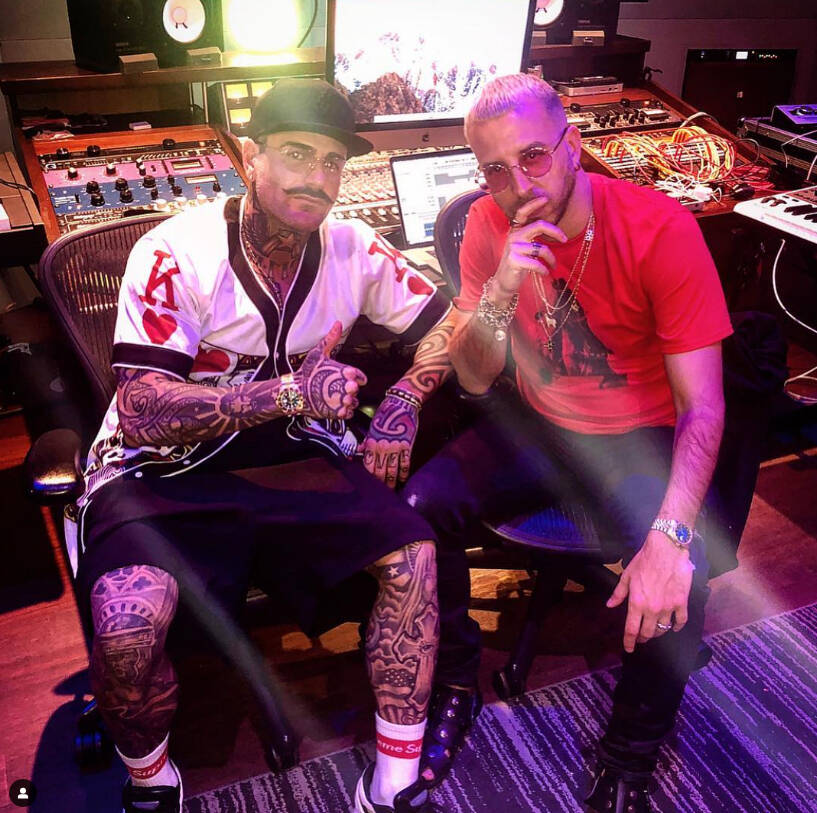 thanhdaica revealing adrianomiami magical tattoo masterpieces that millions around the world love 64c8dbb093236 Revealing Adrianomiami Magical Tattoo Masterpieces That Millions Around The World Love