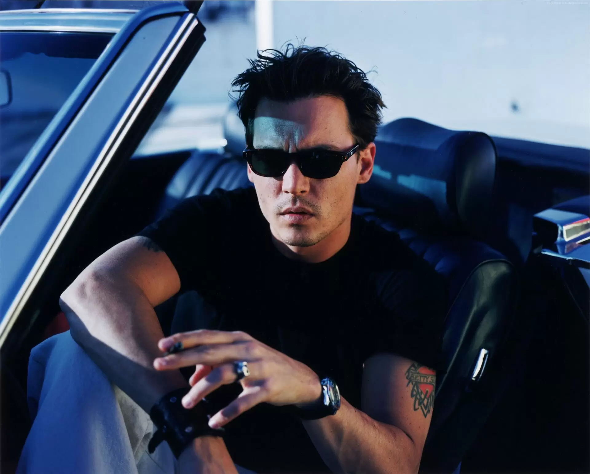 115671 johnny depp actor director musician screenwriter producer car glasses cigarette tattoo Johnny Depp Reveals A Supercar Collection That Makes Everyone 'crave', About To Expand With Compensation From Amber Heard