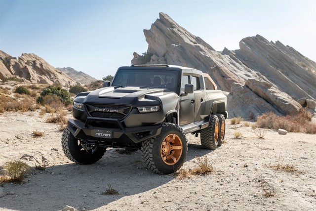 The world's most powerful 6-wheeled super pickup truck Rezvani Hercules 6x6 officially launched: 365,000 USD, 1,300 horsepower - Photo 1.