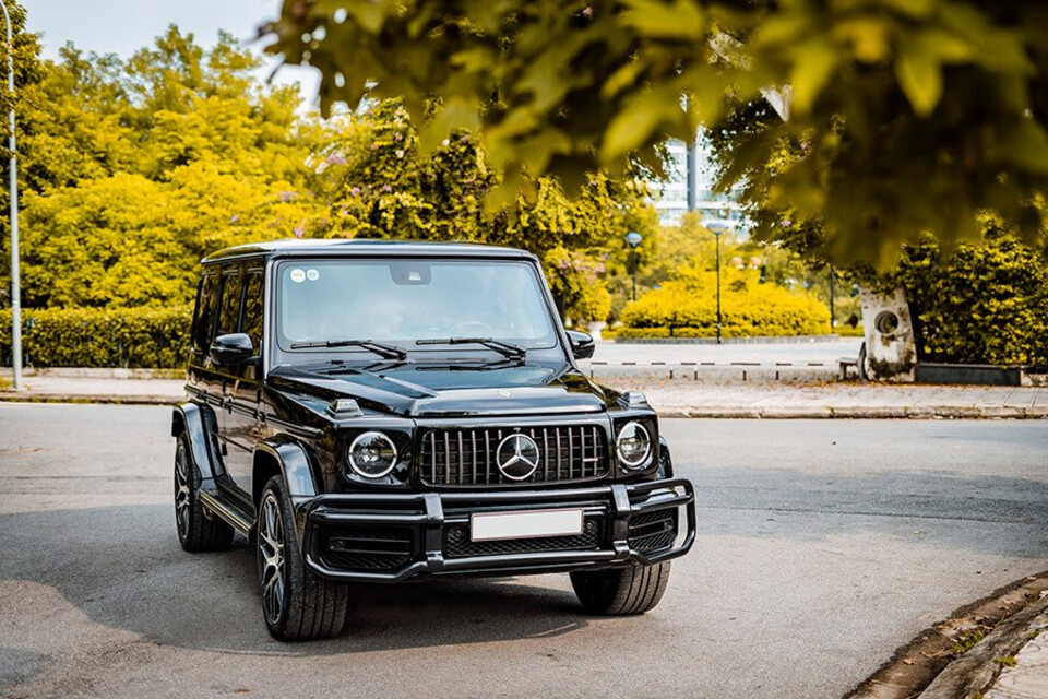 bao drake surprised millions of people when he gave a male fan a mercedes amg g because his girlfriend broke up with him 6526c6f356676 Drake Surprised Millions Of People When He Gave A Male Fan A Mercedes Amg G63 Because His Girlfriend Broke Up With Him.