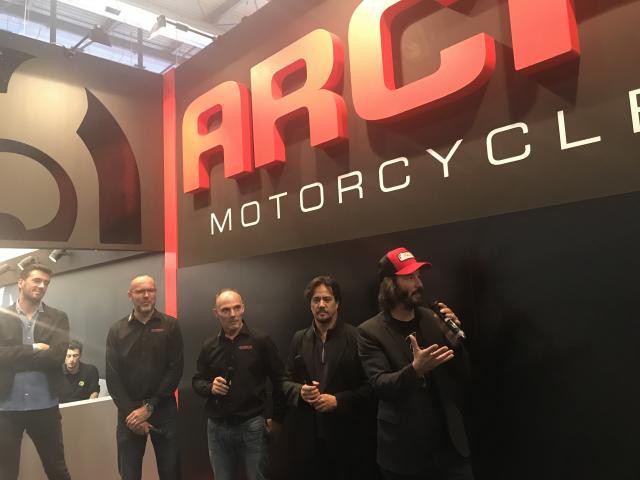 bao john wick sorprendió al mundo entero al lanzar la primera moto eléctrica, considerada la moto más bonita y rápida del 2023 .