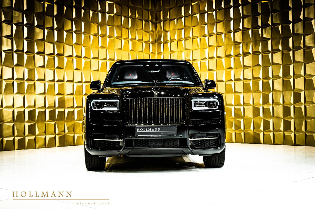 bao kanye west surprised the whole world when he suddenly gave his best friend travis scott a rolls royce cullinan supercar as a thank you for helping him overcome recent difficulties 65281e18cb74f Kanye West Surprised The Whole World When He Suddenly Gave His Best Friend Travis Scott A Rolls-royce Cullinan Supercar As A Thank You For Helping Him Overcome Recent Difficulties.