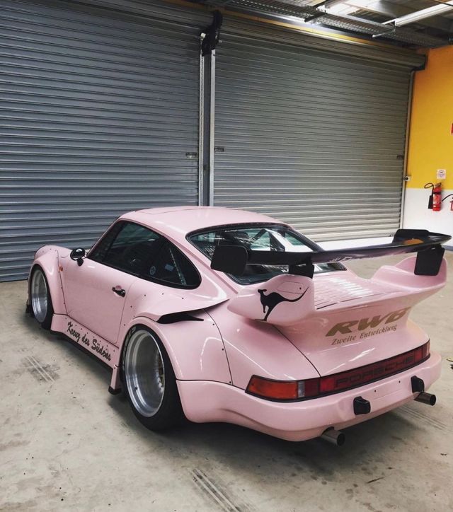 bao lakiha Spicer recuerda el extraño momento en que Mike Tyson le regaló un Porsche 930 rosa a cambio de su amor 653e30042f380 Lakiha Spicer recuerda el 'extraño' momento en que Mike Tyson le regaló un Porsche 930 rosa a cambio de su amor.